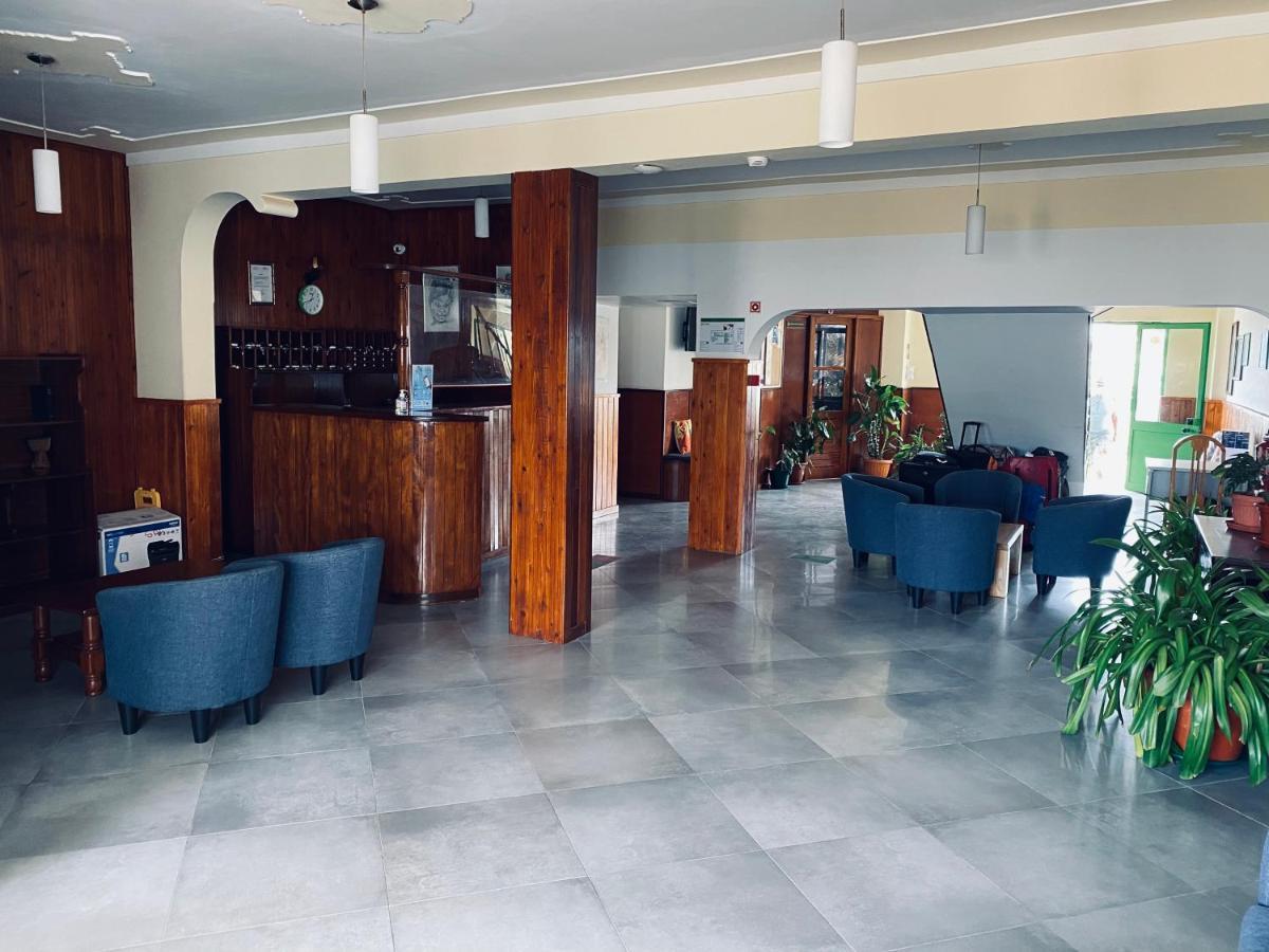Hotel NHATERRA Santa Maria Exterior foto
